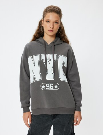 Koton Sweatshirt in Grijs: voorkant