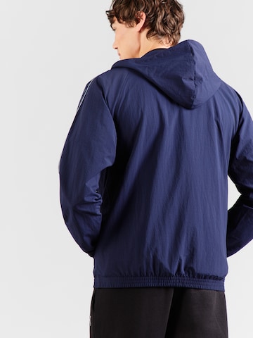 PUMA Prehodna jakna 'Class' | modra barva