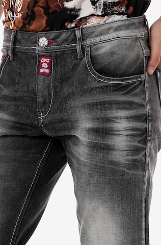 CIPO & BAXX Regular Jeans in Schwarz