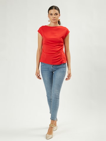 Influencer Top in Rot