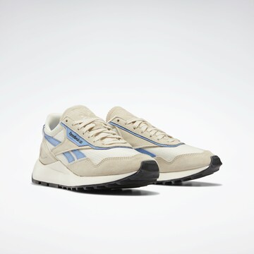 Sneaker bassa di Reebok in beige