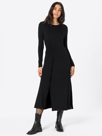 NU-IN Φόρεμα σε μαύρο: μπροστά