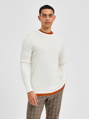 Pull-over 'Maine' SELECTED HOMME en blanc : devant