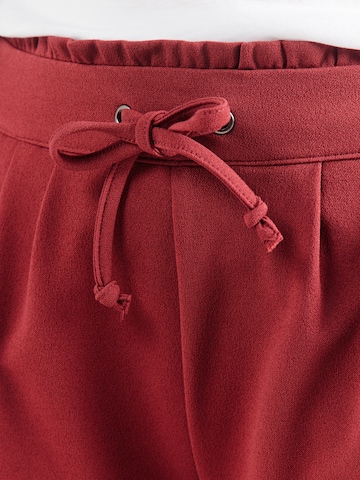 JDY Regular Pleat-front trousers 'JDYNEW CATIA' in Red