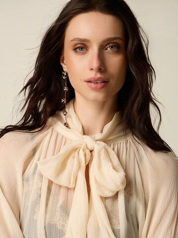 oltre Blouse in White
