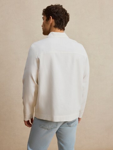 DAN FOX APPAREL Преходно яке 'Adrian' в бяло