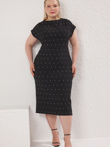 Trendyol Curve Sukienka koktajlowa w kolorze czarny: przód