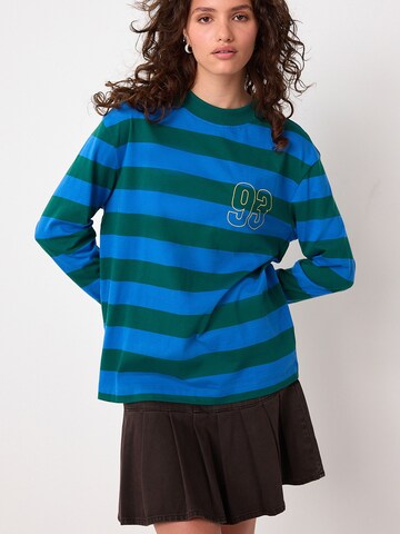 Next Тениска в зелено: отпред