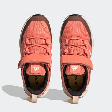 ADIDAS TERREX - Sapato baixo 'Trailmaker' em laranja