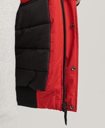 Superdry Tussenjas 'Everest' in Rood