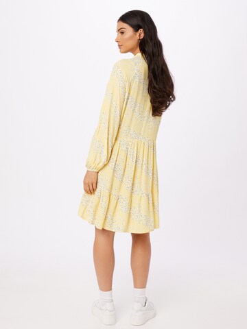 Robe-chemise 'Marranie' mbym en jaune