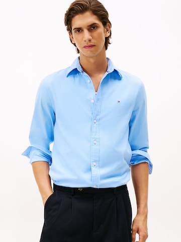 Coupe regular Chemise 'Flex' TOMMY HILFIGER en bleu : devant