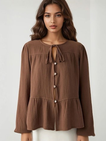 Hiccup Bluse in Braun: Vorderseite