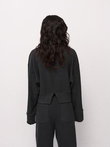 FEMSSY Sweatshirt i grå