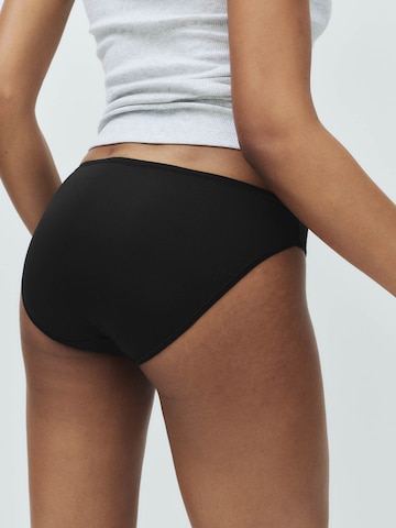 Slip di Marks & Spencer in nero