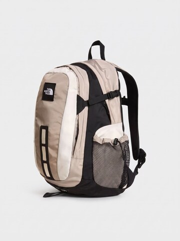 THE NORTH FACE Rugzak 'HOT SHOT SE BACKPACK STONE SLAB / CUMU' in Beige