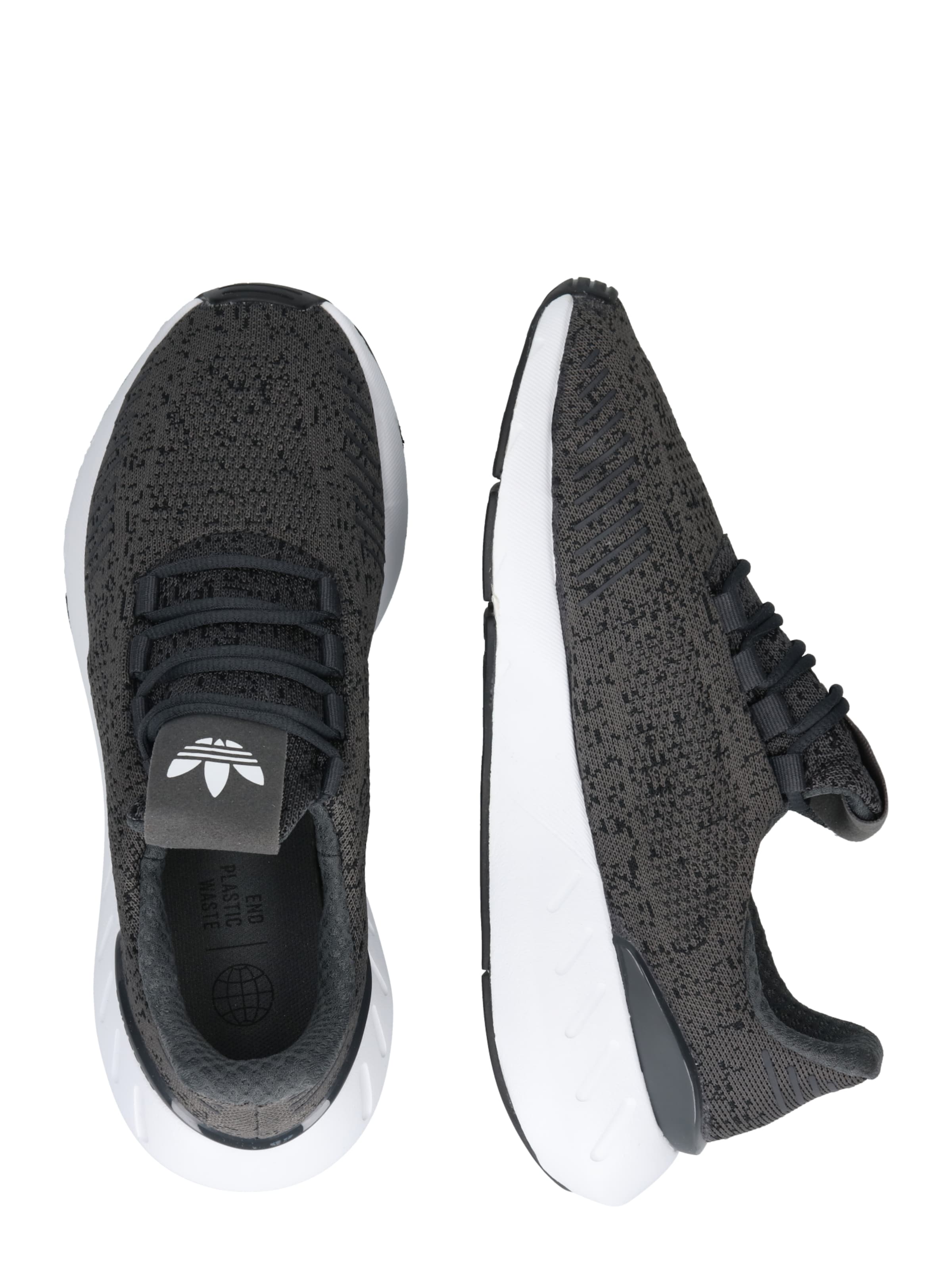 ADIDAS ORIGINALS Sneakers laag 'SWIFT RUN 22' in Grijs