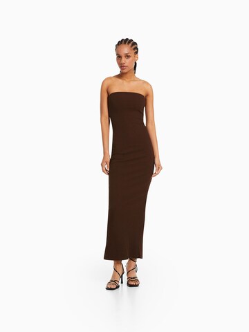 Robe de soirée Bershka en marron