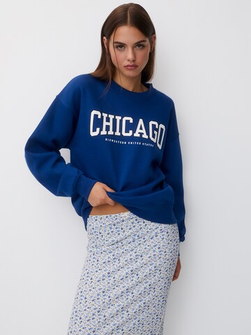 Pull&Bear Sweatshirt i blå: forside