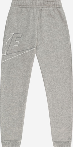 Nike SportswearTapered Hlače - siva boja: prednji dio