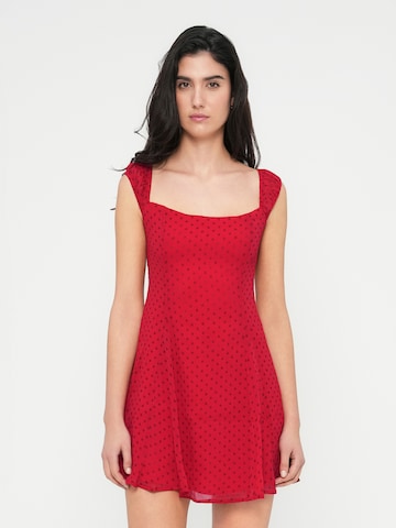 HOLLISTER Letné šaty - Červená: predná strana