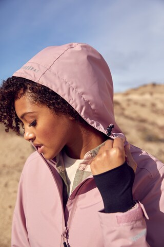 BENCH - Chaqueta de entretiempo en rosa