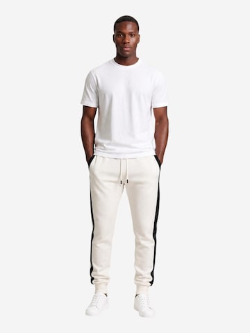 ARMANI EXCHANGE - regular Pantalón deportivo 'XM003145 AF13047' en blanco