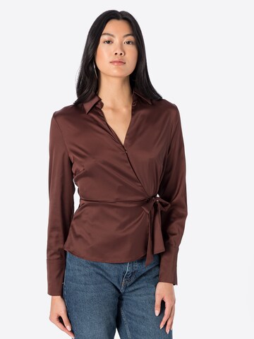 ABOUT YOU - Blusa 'Lucca' en marrón: frente