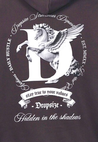 Dropsize Sweatshirt 'Pegasus' in Zwart