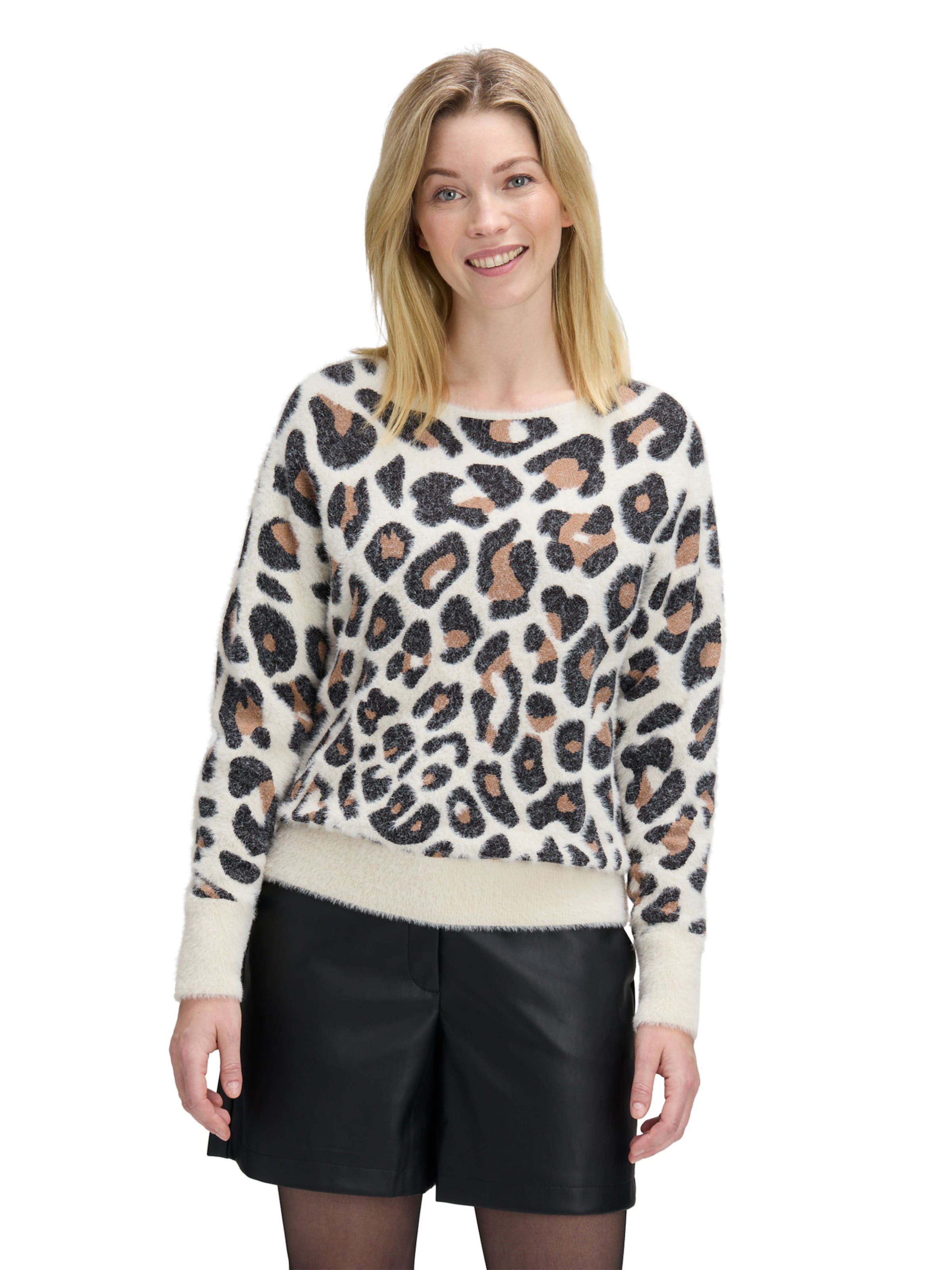 Betty & Co Sweater in White: front