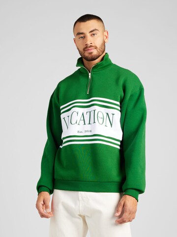 On Vacation Club Sweatshirt in Green: front