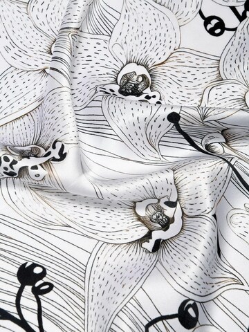 MayTree Scarf 'Seidentuch Orchideen' in White