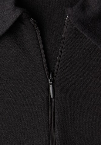 STREET ONE Poloshirt in Grau