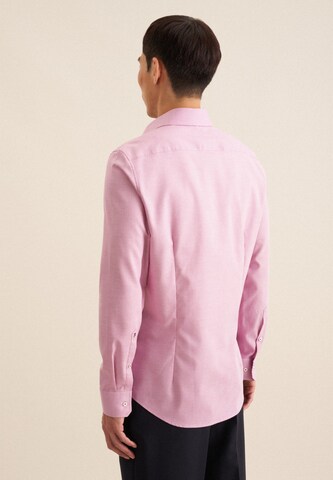 Coupe slim Chemise 'Smart Essentials' SEIDENSTICKER en rose