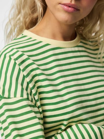T-shirt 'PCSadie' PIECES en jaune