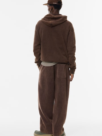 Pull&Bear Vrečasti Hlače | rjava barva