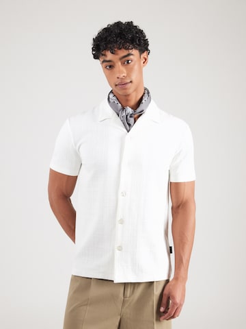 Coupe regular Chemise 'Filip' STRELLSON en blanc : devant