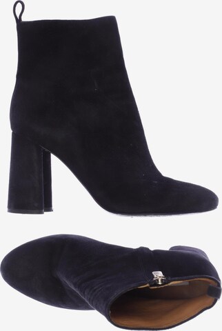 & Other Stories Dress Boots in 39 in Black: front
