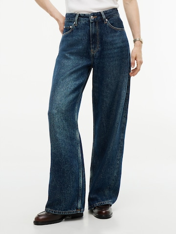 TOMMY HILFIGER Regular Jeans 'Nola' in Blauw: voorkant
