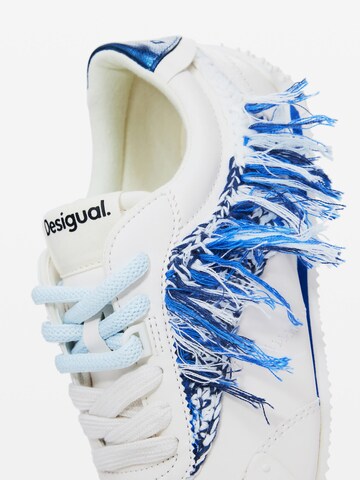 Sneaker bassa di Desigual in bianco