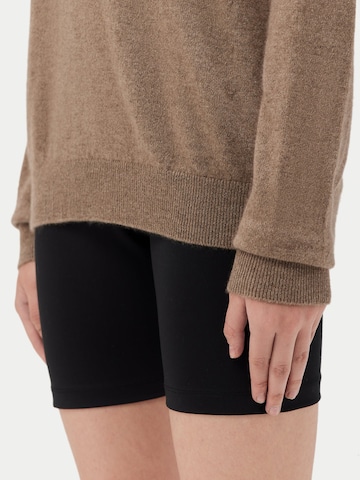GOBI Cashmere - Jersey 'Women's Essential Cashmere Crewneck Sweater' en gris