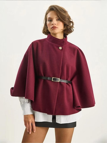 Cappotto invernale di Bianco Lucci in rosso