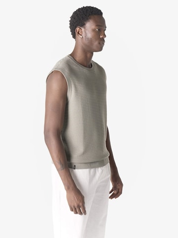 KOROSHI Neulepaita värissä vihreä