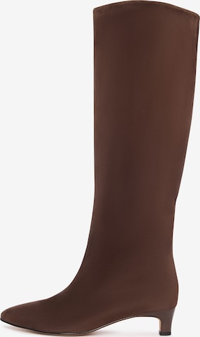 Bottes CESARE GASPARI en marron : devant