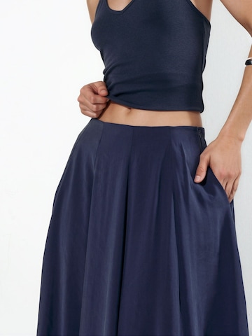 Busem Skirt in Blue