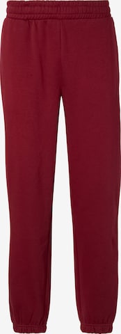 4F Tapered Urheiluhousut värissä punainen: etupuoli