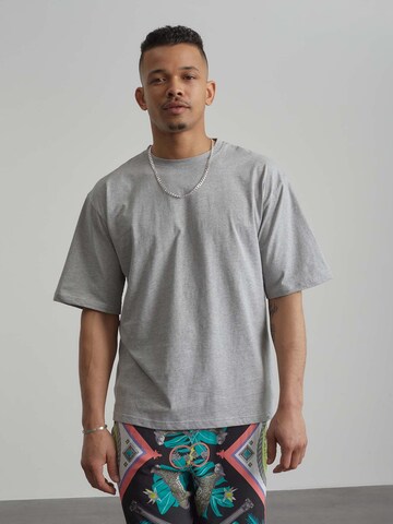 ABOUT YOU x Benny Cristo Shirt 'Claas' in Grijs