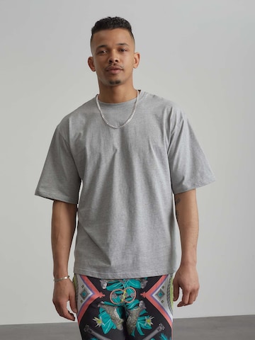 ABOUT YOU x Benny Cristo Shirt 'Claas' (GOTS) in Grau