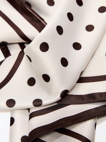 Bershka Kendő - barna