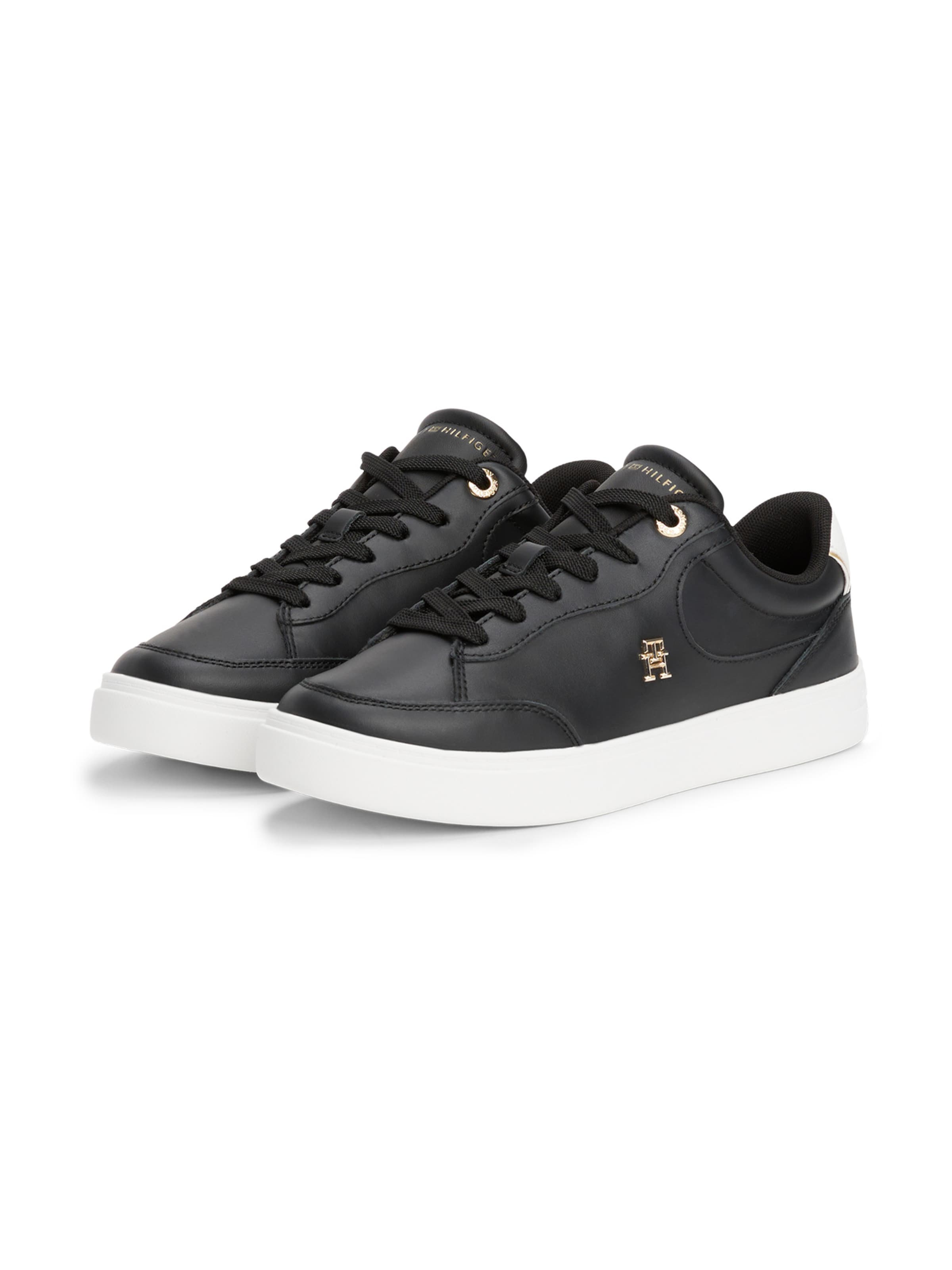 TOMMY HILFIGER Sneakers laag 'Essential Chic Court' in Zwart